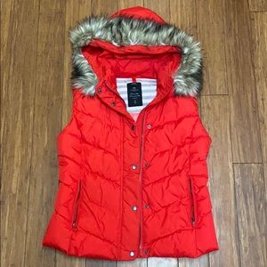 Gap puffy vest